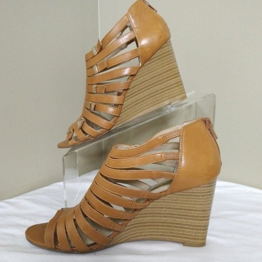 INC International Concepts Tan Strappy Wedge Sandals Faux Wood Look Heel… - Picture 2 of 10